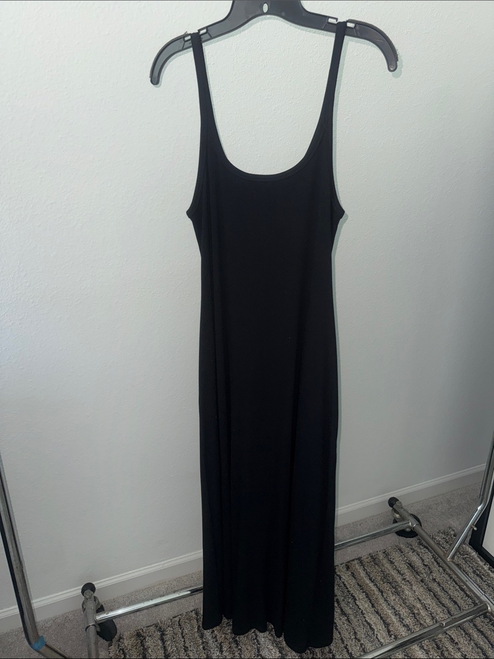 Old Navy Black Scoop-Neck Maxi Dress